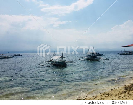 Moalboal sea and ship 83032631