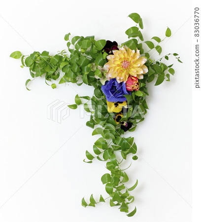 Bouquet with various kinds of flowers arranged 83036770