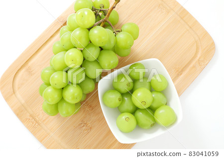 Shine Muscat 83041059