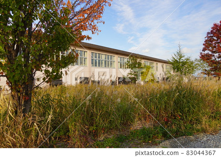 Tobetsu Municipal Nakagoya Junior High School (closed) Tobetsu Municipal Nakagoya Junior High School (closed) 83044367