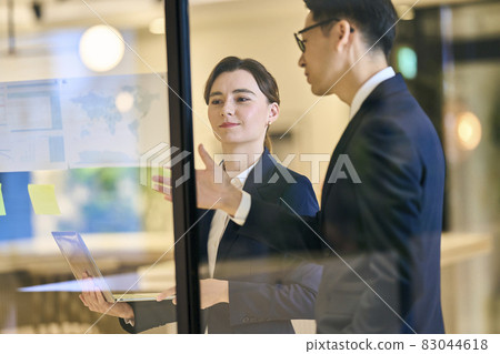 Global Business Image Shooting cooperation: WEEK Shibadaimon (Sun Frontier Fudousan) Global Business Image Shooting cooperation: WEEK Shibadaimon (Sun Frontier Fudousan) 83044618