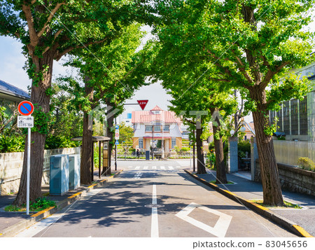 Tokyo Denenchofu Station Old Station Building 83045656