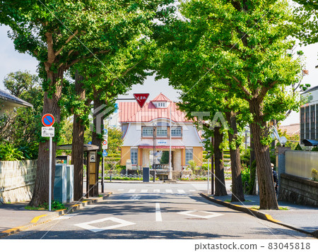 Tokyo Denenchofu Station Old Station Building 83045818