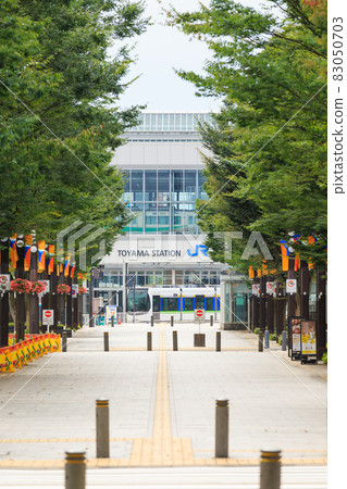 Scenery of JR Toyama Station and Santram Scenery of JR Toyama Station and Santram 83050703