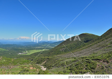 Climbing Mt. Mimata "Yubiyama and Chojahara seen from Mt. Iou Road" Climbing Mt. Mimata "Yubiyama and Chojahara seen from Mt. Iou Road" 83051076