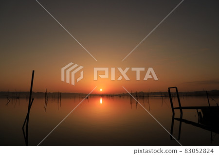 Scenery of Imba-numa and sunrise 83052824
