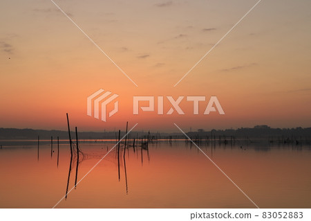 因波沼的風景和日出 83052883