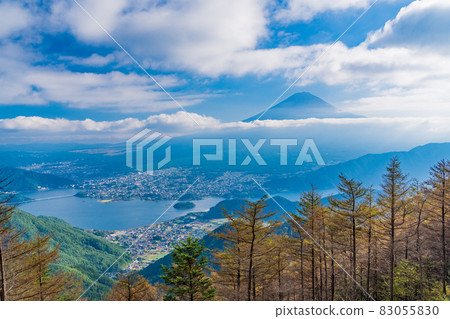 （山梨縣）從FUJIYAMA雙露台（第二露台）看到的富士山 83055830