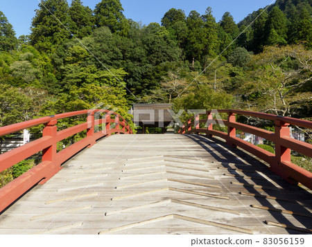 Taiko Bridge at Murouji Temple where the blue sky spreads Taiko Bridge at Murouji Temple where the blue sky spreads 83056159