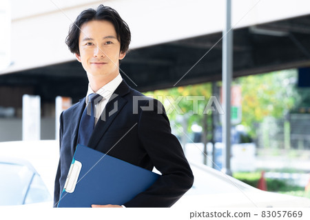 Salesman with file 83057669