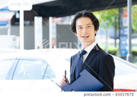 有文件的推銷員 83057678