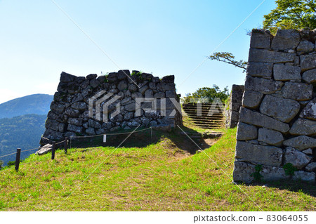 Tsuwano Castle Honmaru 83064055