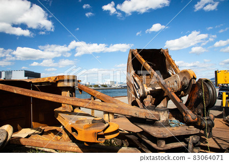 It is the scenery of dredging heavy equipment. Please use it for construction-related images. -Four It is the scenery of dredging heavy equipment. Please use it for construction-related images. -Four 83064071