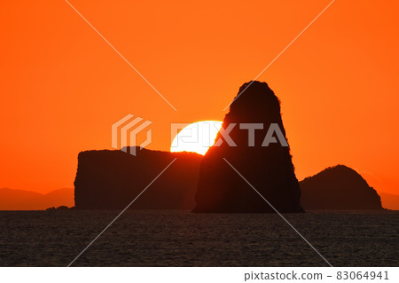 Evening view of Goto-nada, Kakuriki-nada, and Daikaku-nada Evening view of Goto-nada, Kakuriki-nada, and Daikaku-nada 83064941