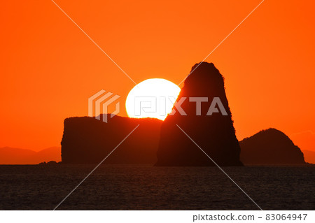 Evening view of Goto-nada, Kakuriki-nada, and Daikaku-nada 83064947
