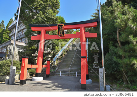 甲羅大社、山王鳥居和本坂 83066491