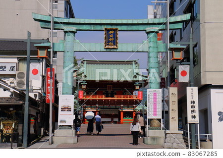 東京都千代田區外神田神田神社的神田神社和牌坊 東京都千代田區外神田神田神社的神田神社和牌坊 83067285