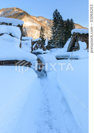 富山_大雪五箇山合掌村 83068263