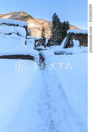 富山_大雪五箇山合掌村 83068264