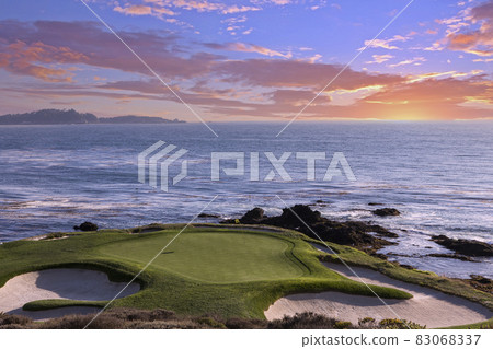 Pebble Beach golf course, Monterey, California, USA 83068337