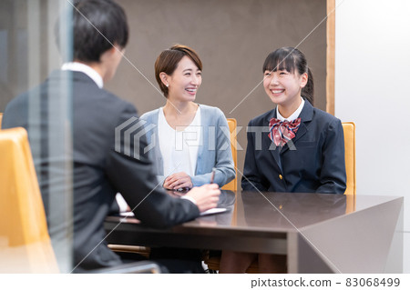 Interviewed mother and daughter Photo cooperation: WEEK Shibadaimon (Sun Frontier Fudousan) 83068499