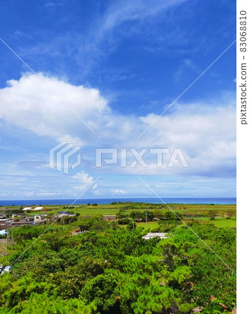 Miyakojima townscape and sea Miyakojima townscape and sea 83068810
