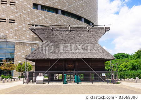 Hoenzaka iseki at the entrance of the Osaka Museum of History (Chuo-ku, Osaka) 83069396