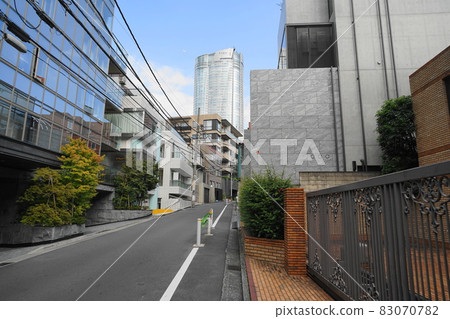 October 1100 Oyokochozaka, Minato-ku and Roppongi Hills / Nishiazabu 3-chome October 1100 Oyokochozaka, Minato-ku and Roppongi Hills / Nishiazabu 3-chome 83070782