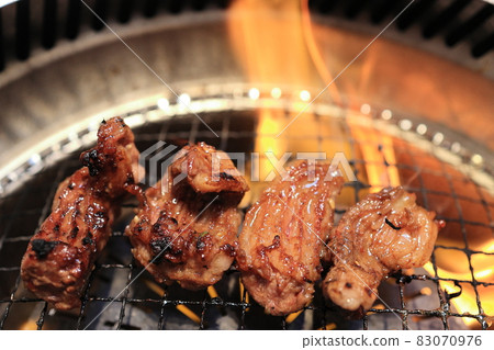 Japanese black beef grilled meat (medium-sized ribs) Japanese black beef grilled meat (medium-sized ribs) 83070976