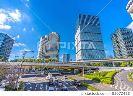 日本東京城市景觀，如赤坂見附立交橋和東京花園露台紀尾井町 83072428