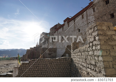 Royal Palace 83072703