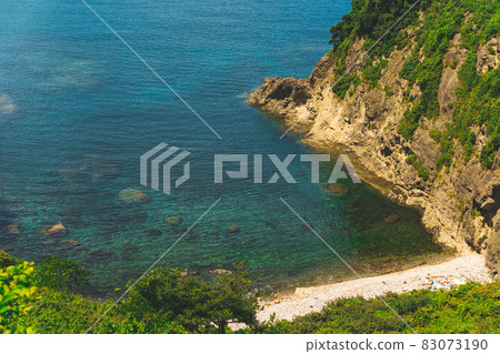 Beautiful seascape along the coast 83073190