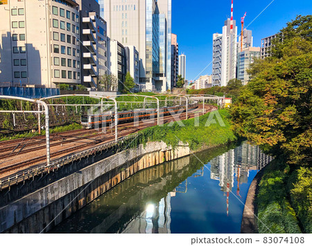 JR Chuo Line parallel to the Kanda River in Ochanomizu, Tokyo JR Chuo Line parallel to the Kanda River in Ochanomizu, Tokyo 83074108