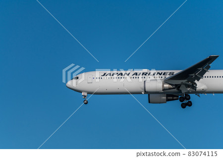 [日航飛機從浮島町公園降落在A跑道上] 83074115