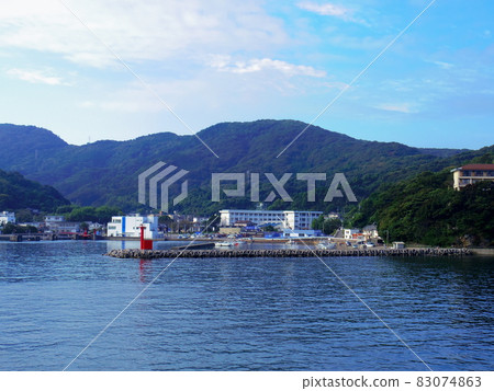 從海上看到的佐賀關港(大分縣大分市) 從海上看到的佐賀關港(大分縣大分市) 83074863