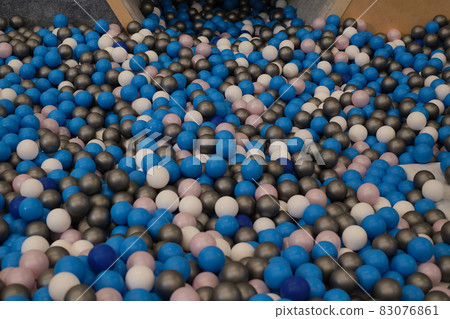 pool with plastic balls of different colors 83076861
