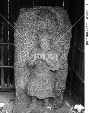 Karura statue at Honseiji Temple in Kiyosumi, Tokyo Karura statue at Honseiji Temple in Kiyosumi, Tokyo 83081981