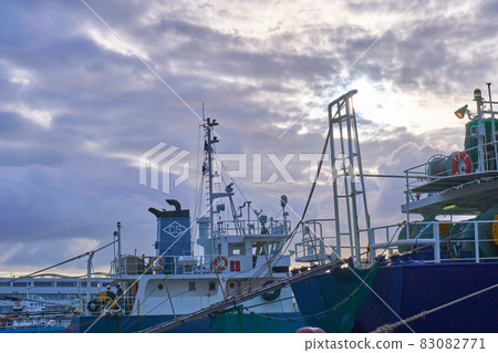 Chemical tanker berth Chemical tanker berth 83082771