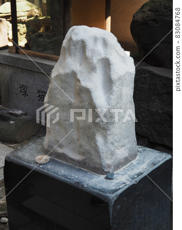 Tomb of a mouse kid in Ekoin, Sumida-ku, Tokyo 83084768