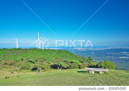 【青山高原的風力發電】三重縣伊賀市勝地市 83085000
