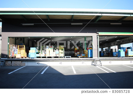 Logistics warehouse Logistics 83085728