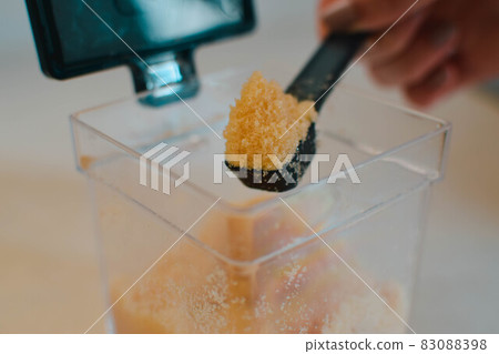 舉起小米糖的手 83088398