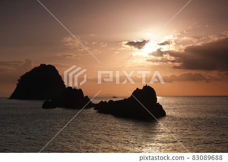 中林海岸閃耀的早晨 中林海岸閃耀的早晨 83089688