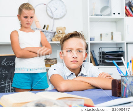 Boy is offended by his girlfriend after their play 83090477