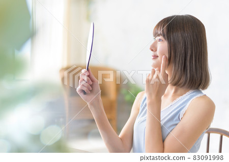 Beautiful woman beauty 83091998