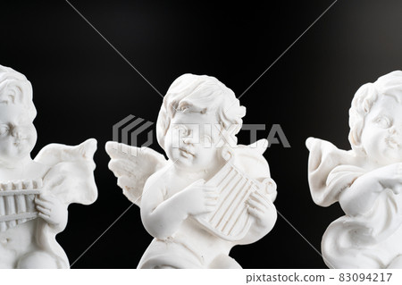 An angel An angel 83094217