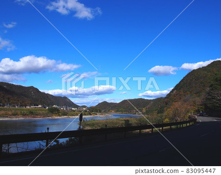 木曾川,面向河流,各務原市 木曾川,面向河流,各務原市 83095447