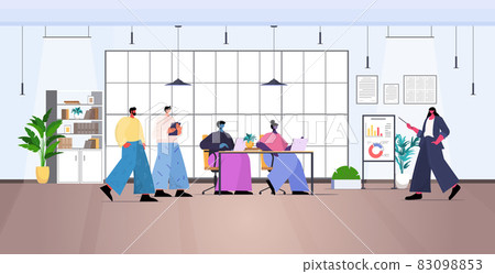 businesswoman analyzing financial data on flip chart business woman making presentation horizontal 83098853