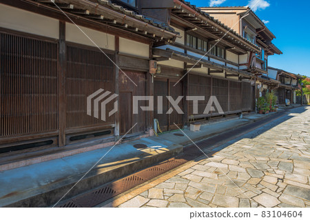 高岡市鹿屋町的城市景觀 83104604