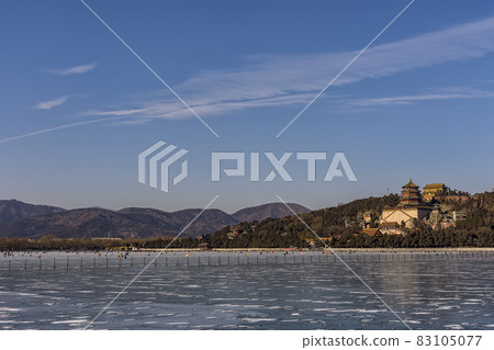 Summer palace in Beijing, China, during winter with frozen Kunming lake Summer palace in Beijing, China, during winter with frozen Kunming lake 83105077